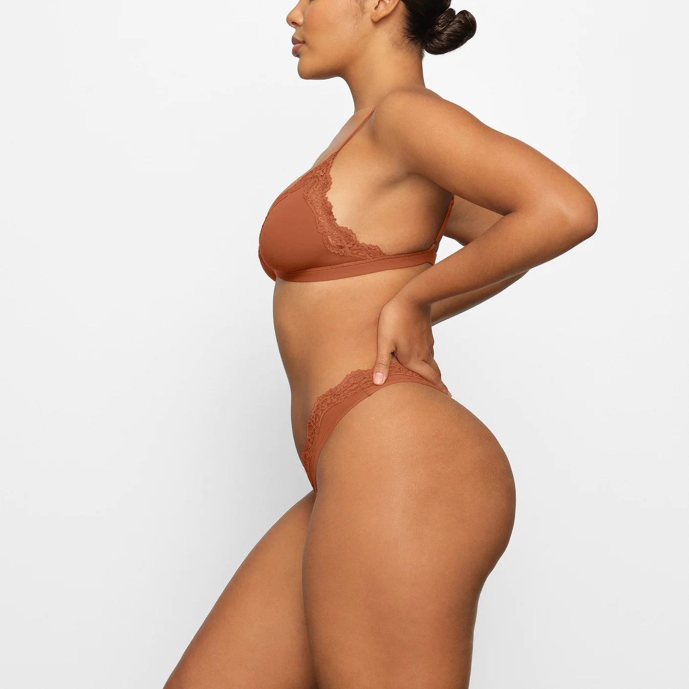 TRIANGLE BRALETTE