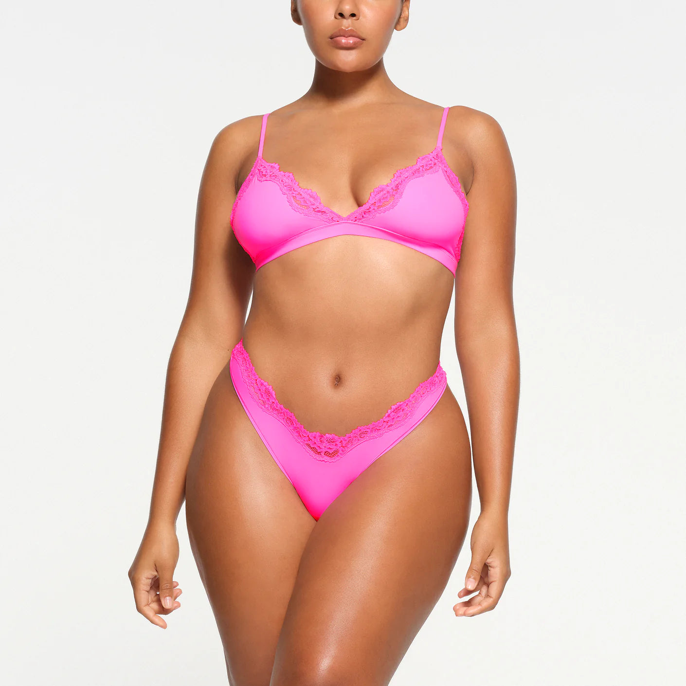 TRIANGLE BRALETTE